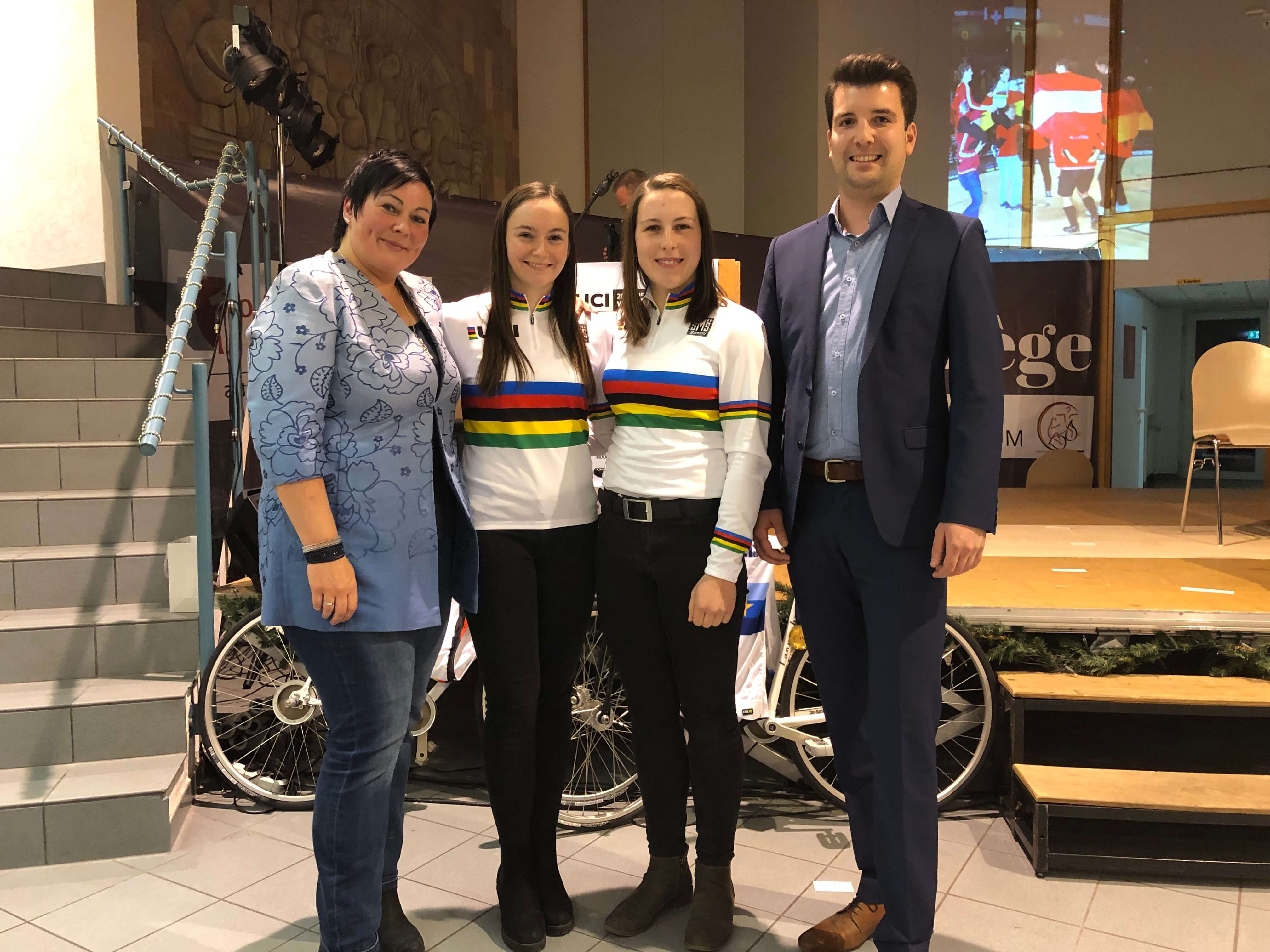 WM-Gold für Kunstradfahrerinnen aus Rödersheim-Gronau